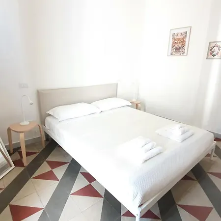 Domus 9 - Centro 아파트 *