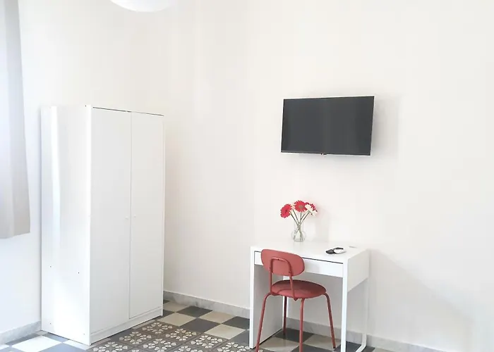 Domus 9 - Centro * Бари